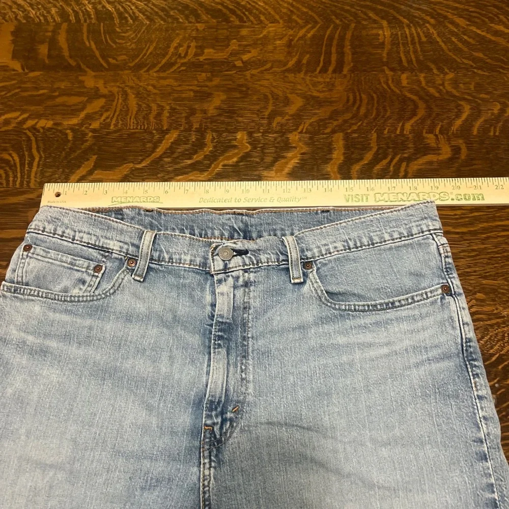 Levi's 405 Denim Shorts Mens 38 Light Wash Blue Regular Fit Stretch 39864-0058